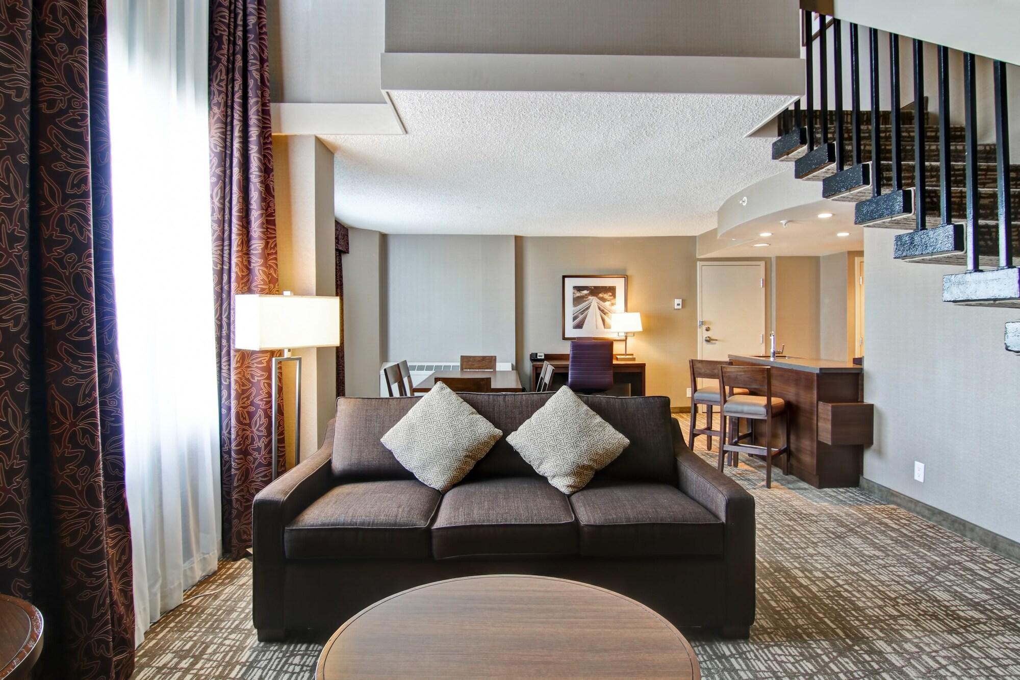 Hotel Doubletree By Hilton West Edmonton Exterior foto