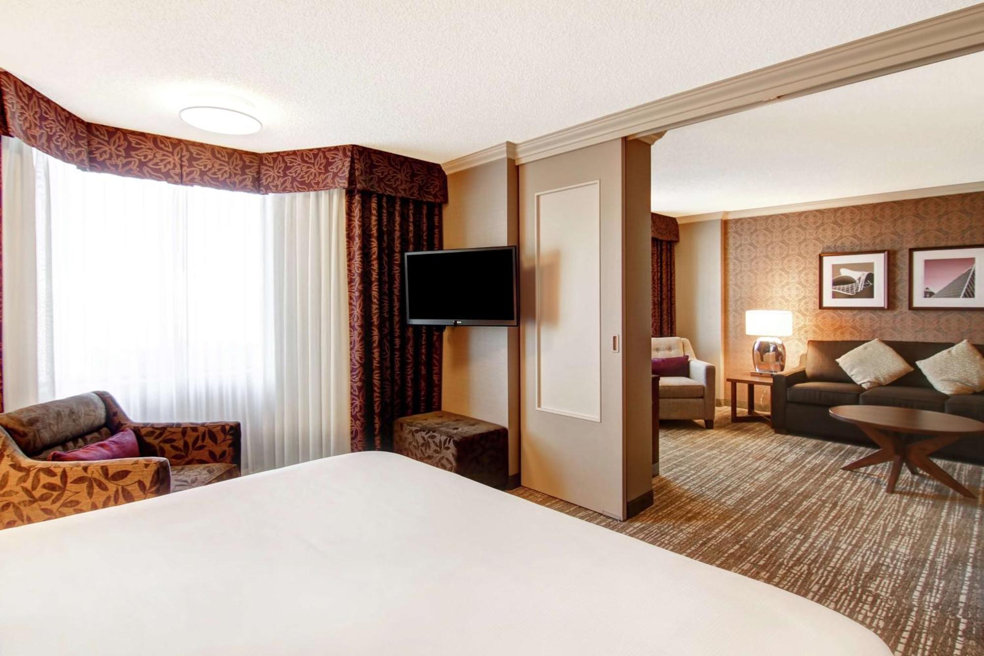 Hotel Doubletree By Hilton West Edmonton Exterior foto
