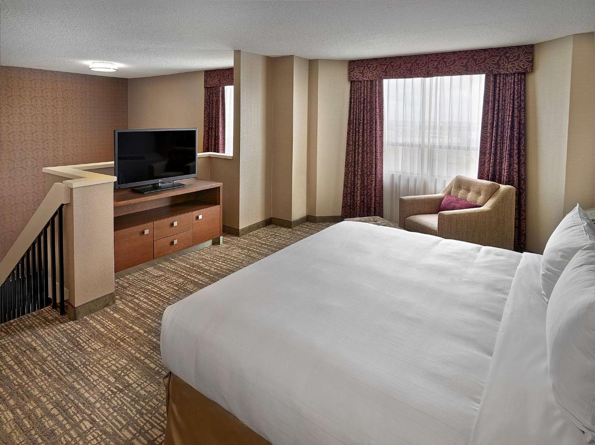 Hotel Doubletree By Hilton West Edmonton Exterior foto