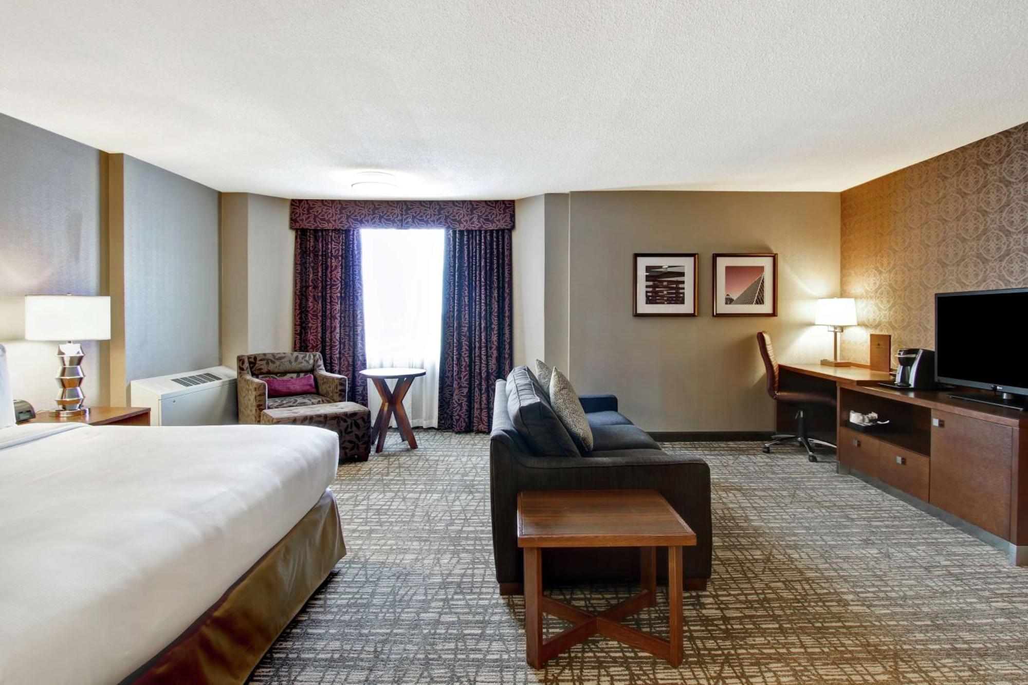 Hotel Doubletree By Hilton West Edmonton Exterior foto