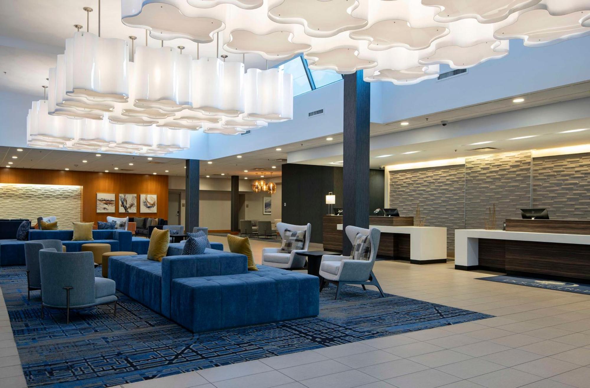 Hotel Doubletree By Hilton West Edmonton Exterior foto
