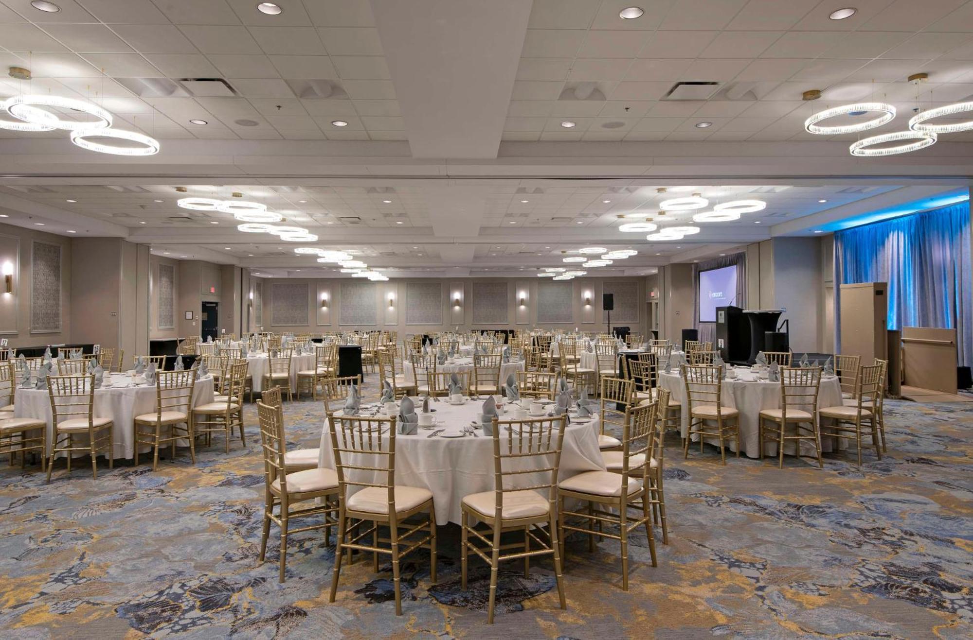 Hotel Doubletree By Hilton West Edmonton Exterior foto