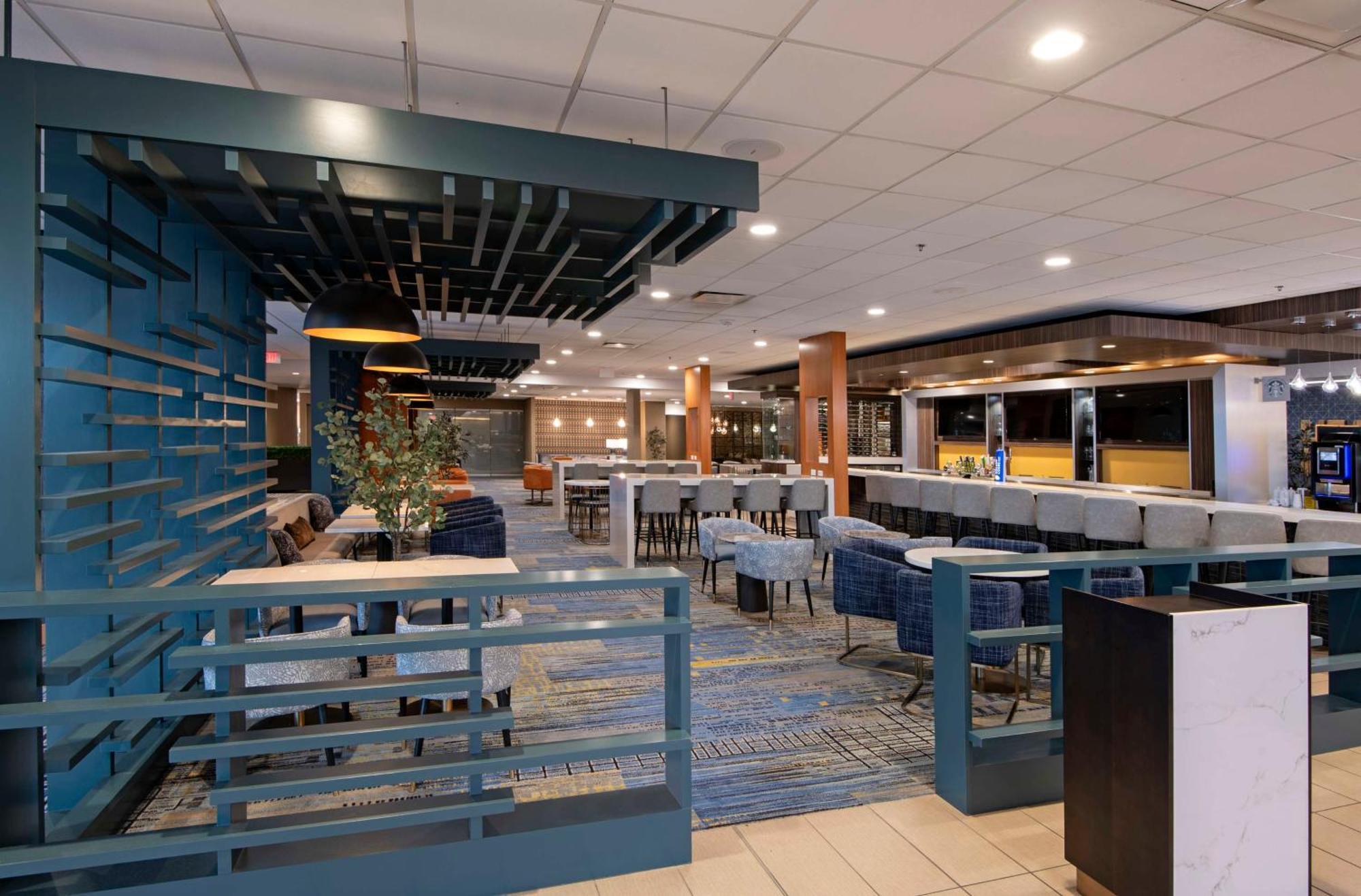 Hotel Doubletree By Hilton West Edmonton Exterior foto